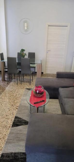 The Friend'S Hause Bed and Breakfast Genova Esterno foto